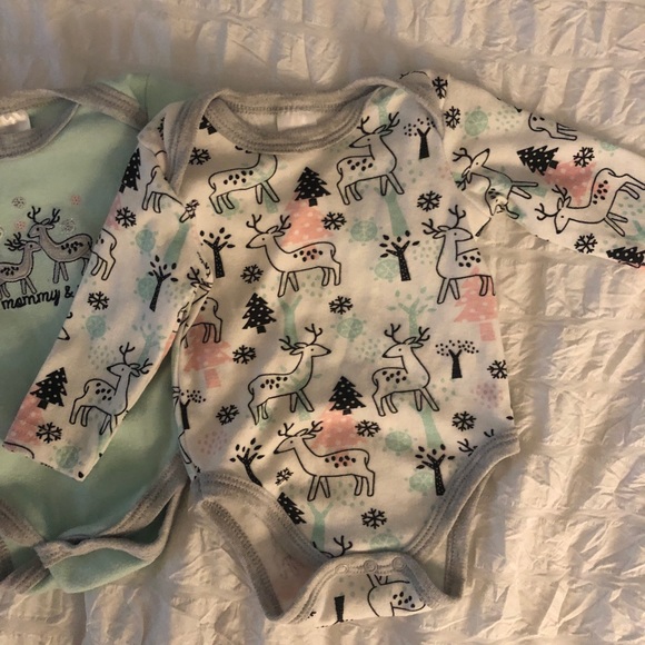 3 pack Long Sleeve Bodysuits 0-3months - Picture 2 of 6